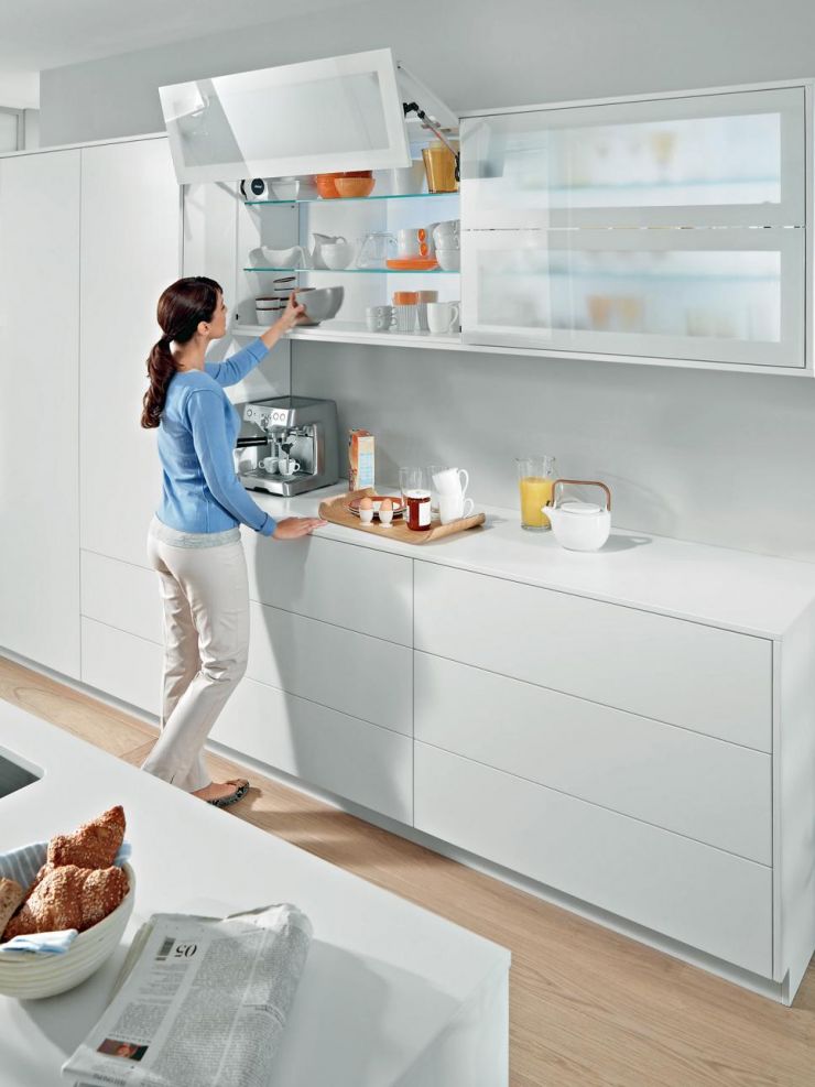 ci-blum_hydraulic-garage-door-kitchen-cabinets-jpg-rend-hgtvcom-966-1288