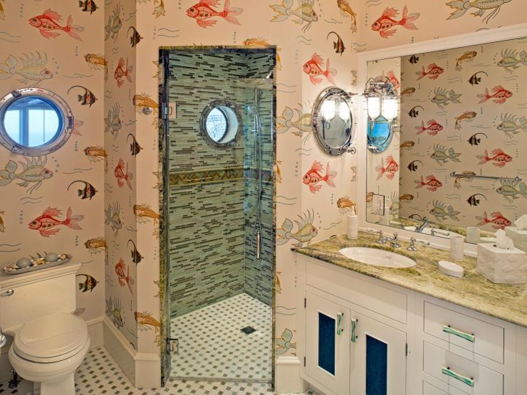 original_dewson-construction-coastal-bathroom-fish-wallpaper_s4x3-jpg-rend-hgtvcom-1280-960