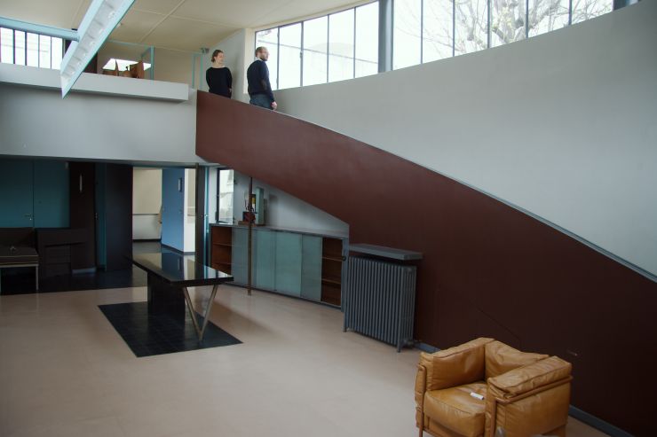 Дизайн гостиной в стиле Хай-Тек (69)