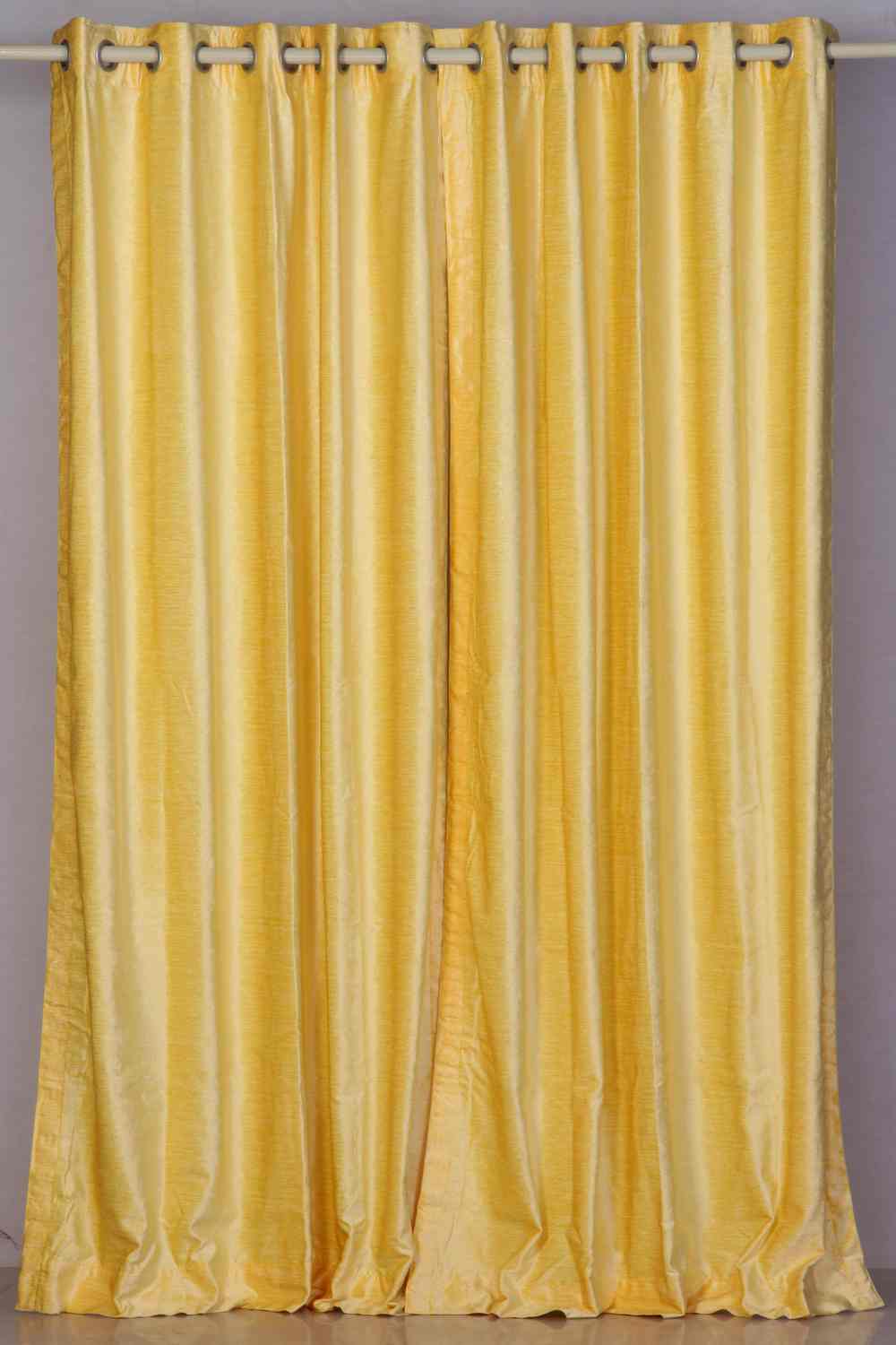 Желтые шторы (55)