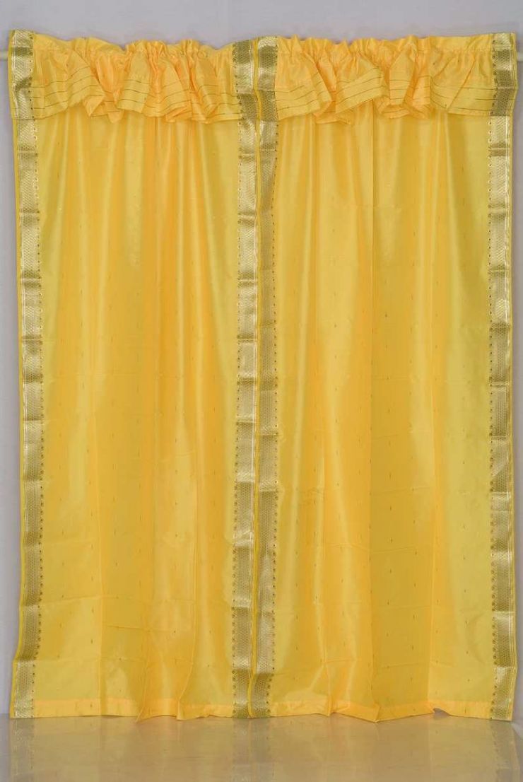 Желтые шторы (96)